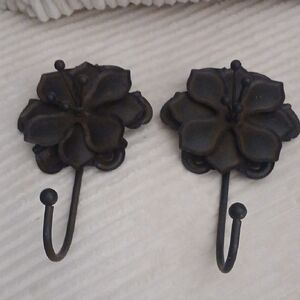Decorative Black Flower Wall Hooks